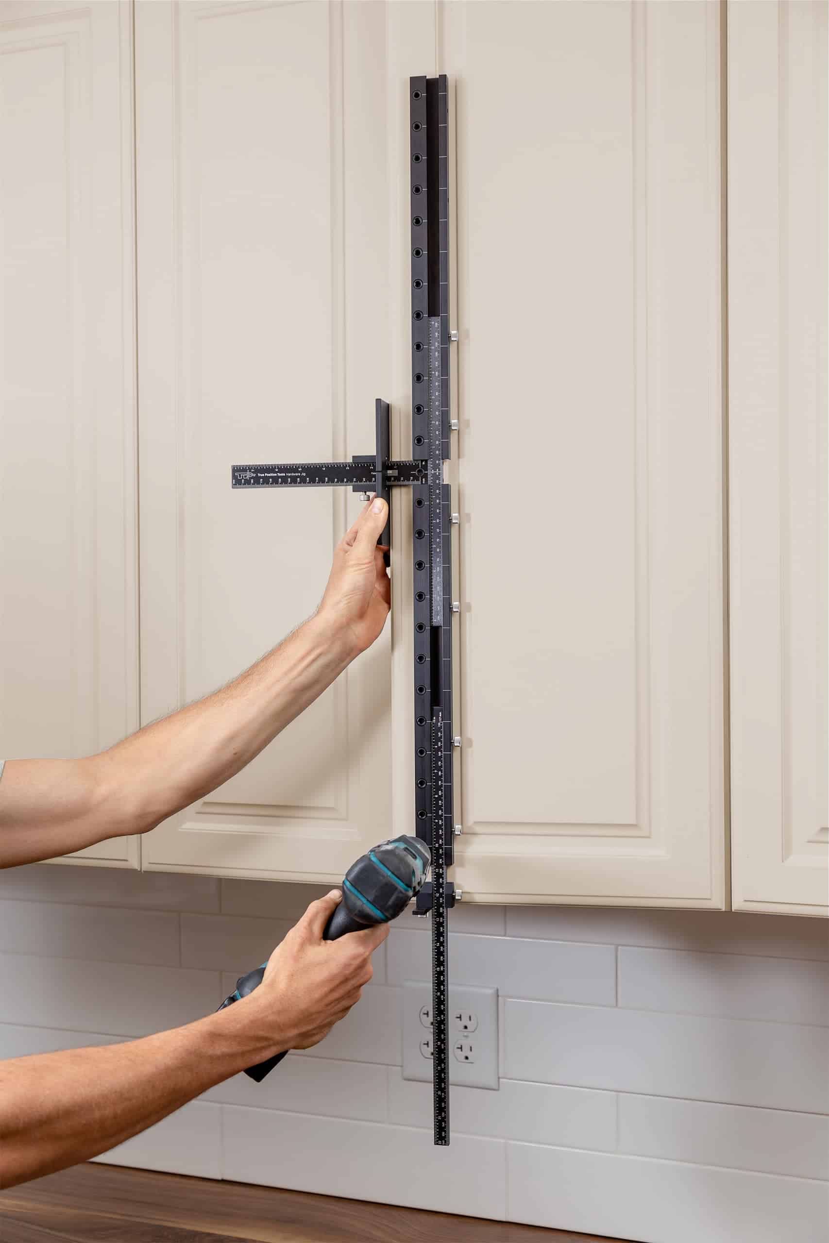 Cabinet Hardware Jig 