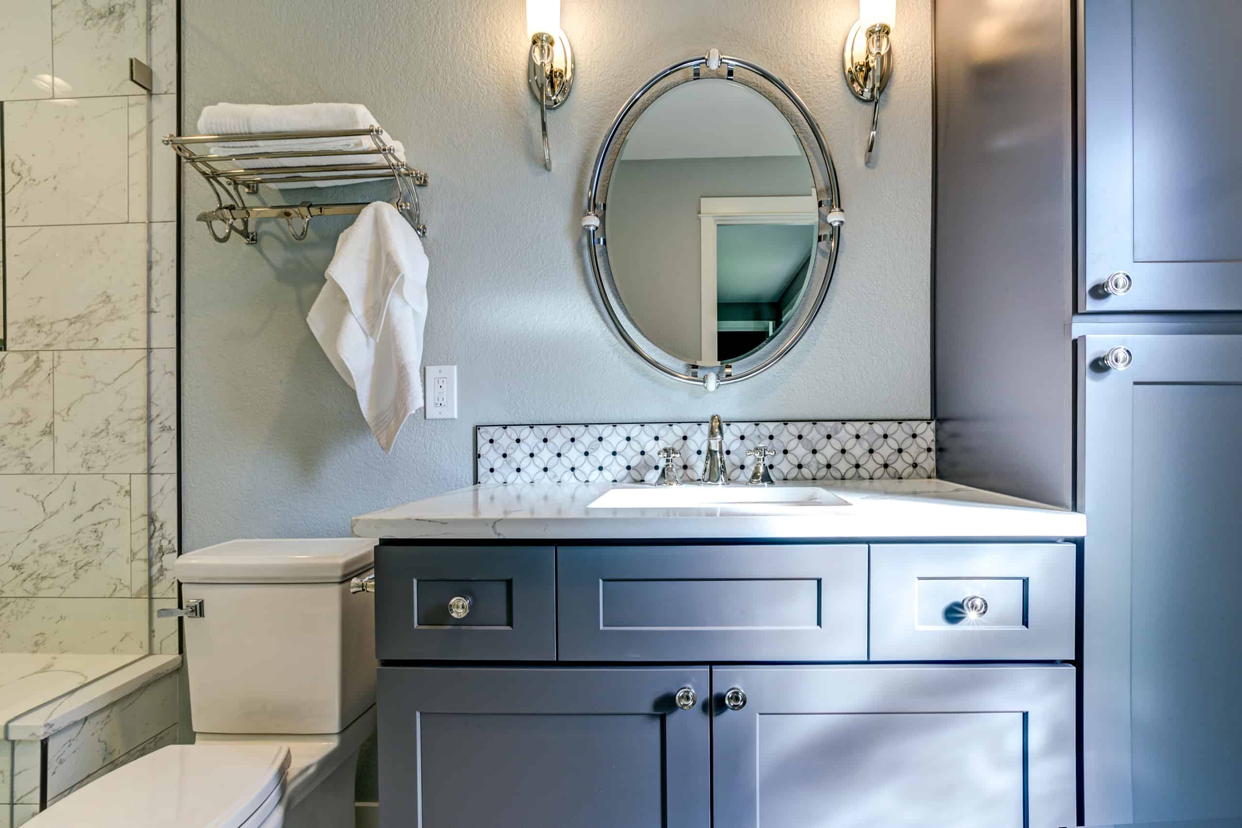 Traditional Cabinet Knob Placement On Bathroom Cabinets 