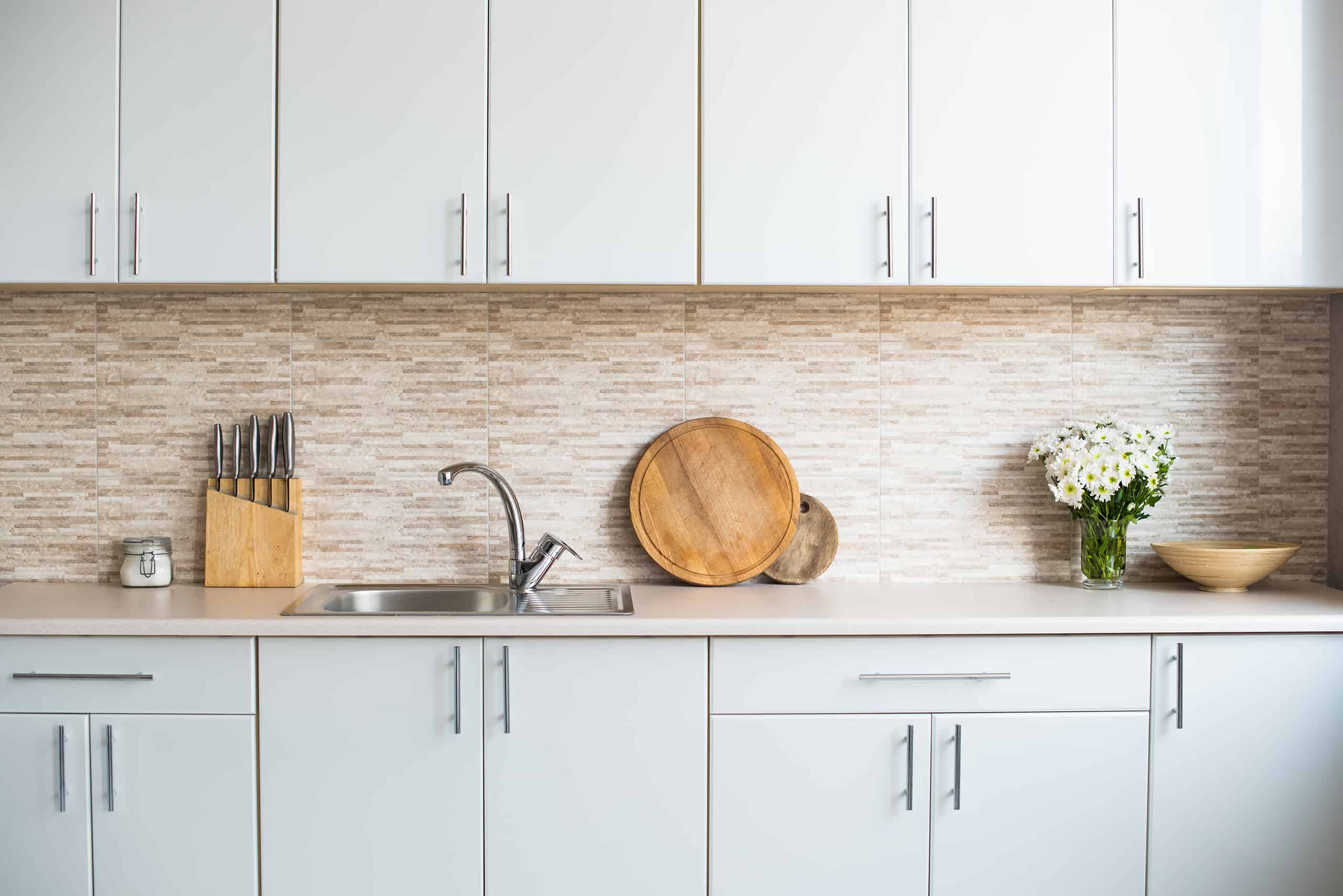 Traditional Cabinet T Bar Pull Vertical Placement On Cabinets 